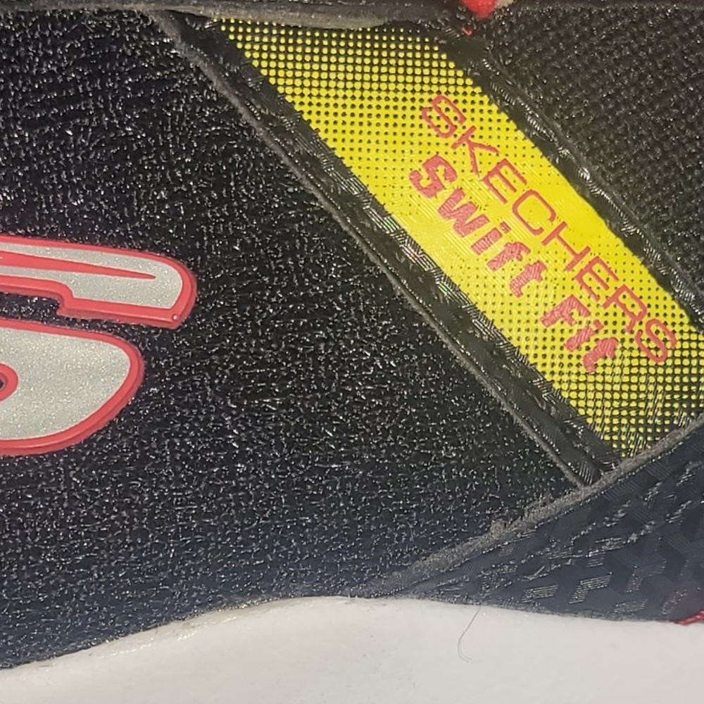 Skechers Swift Fit Kids Black and Red Sneakers - Picture 8 of 8